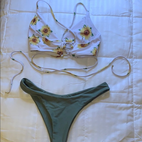 Sunflower swimsuit - Picture 2 of 2